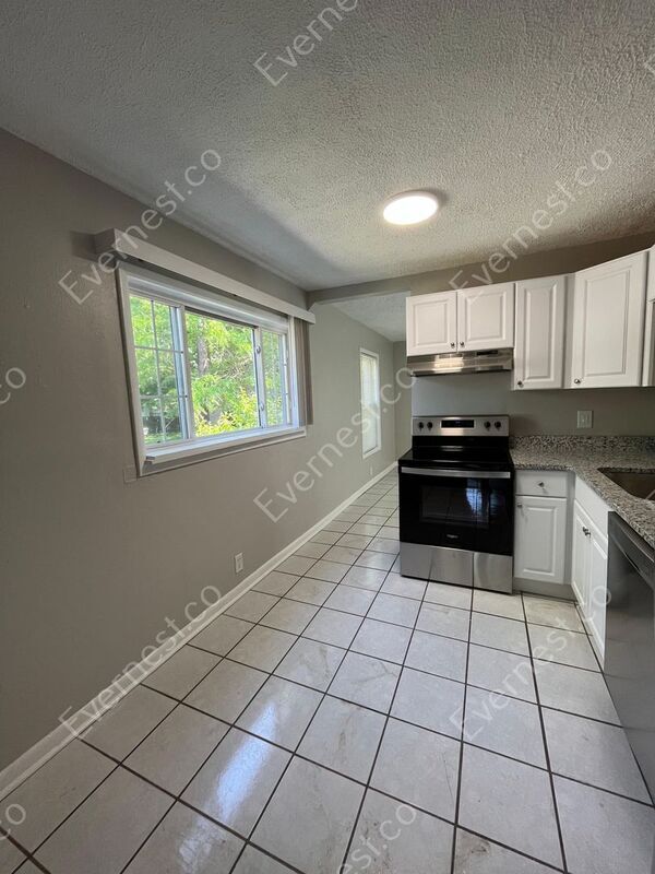 Foto del edificio - 2101 Mansfield Rd