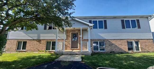 Building Photo - 309 Ash Ct