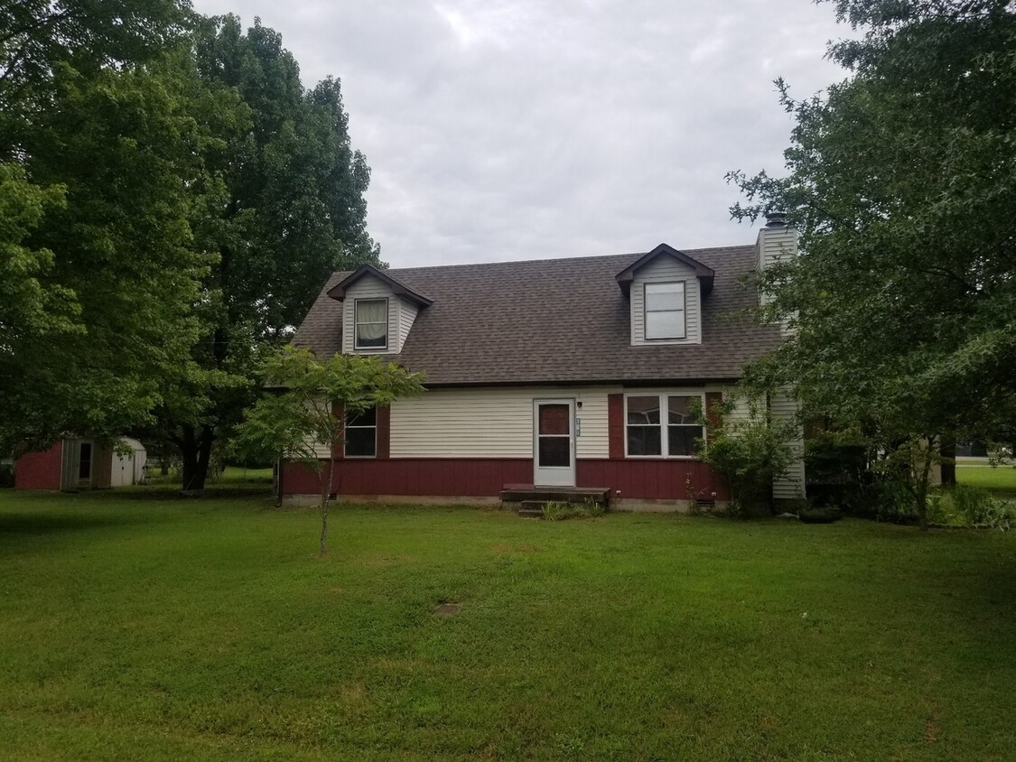 Primary Photo - 300 E Sagefield Dr