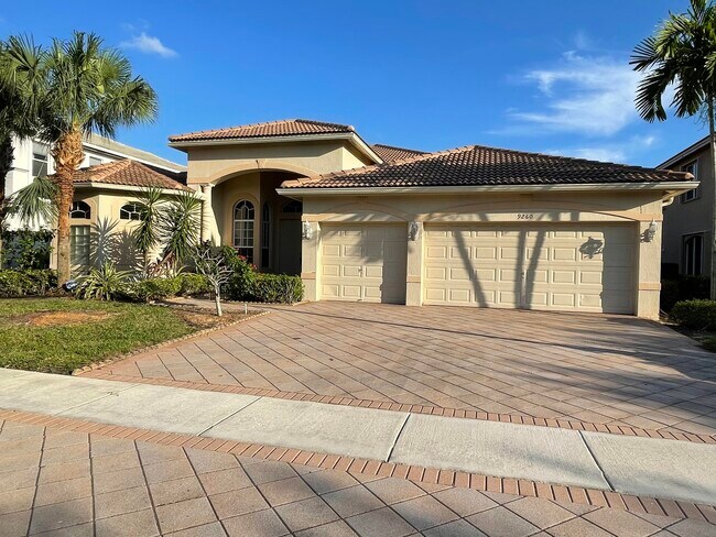 Building Photo - 9260 Oak Alley Dr
