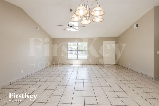 Foto del edificio - 17365 Homewood Rd