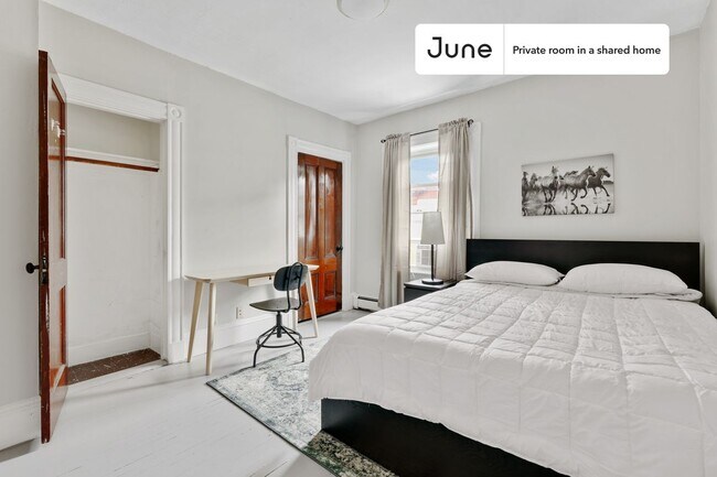 Building Photo - Room in Shared 4 bed/2 bath home in Allston