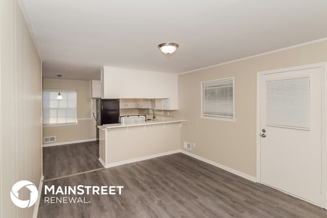 Foto del edificio - 1508 Brewster Cir