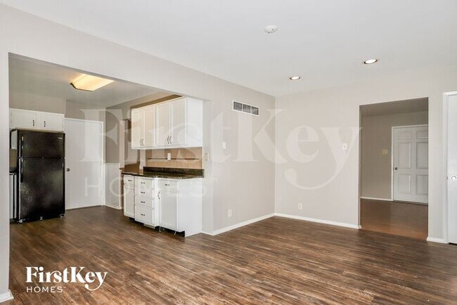 Foto del edificio - 12431 Sparrowwood Dr