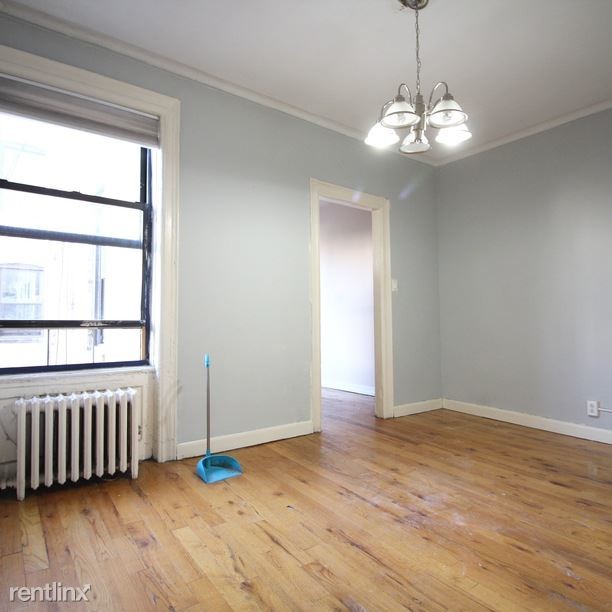 Primary Photo - 367 S 5th St
