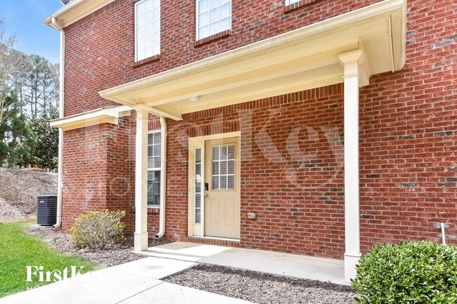 Building Photo - 983 Treymont Way SW