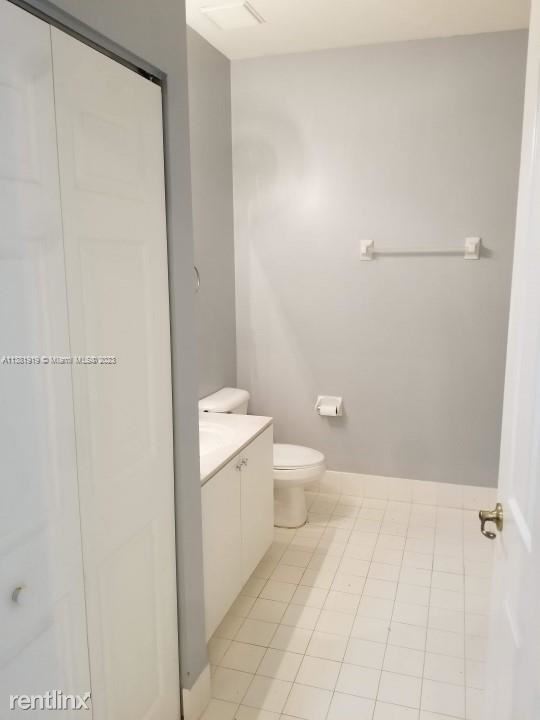 Building Photo - 3 br, 2 bath House - 2246 NE 42nd Cir