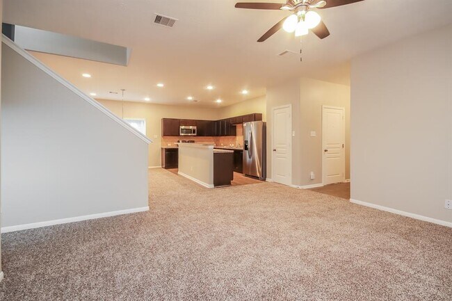 Building Photo - 135 Mustang Stampede Dr