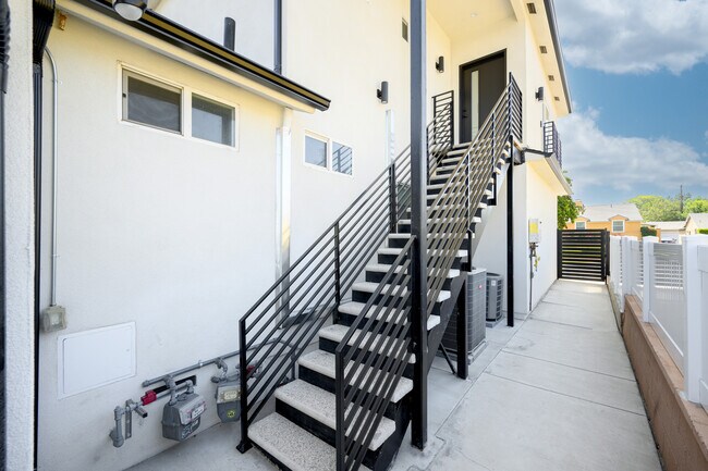 Foto del edificio - 819 Bethany Rd