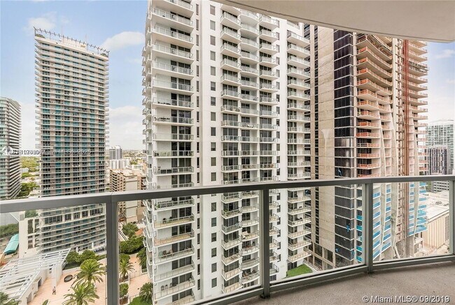 Foto del edificio - 1060 Brickell Ave