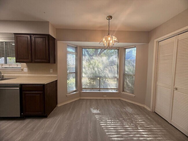 Building Photo - Spacious 2-Story Home with Modern Updates ...