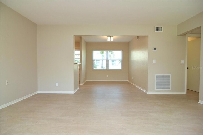Foto del edificio - 606 12th Ave NE