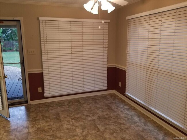 Building Photo - 5906 Carmel Dr