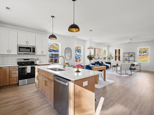 New Construction 3 Bed 2.5 Bath House in H... - New Construction 3 Bed 2.5 Bath House in H...