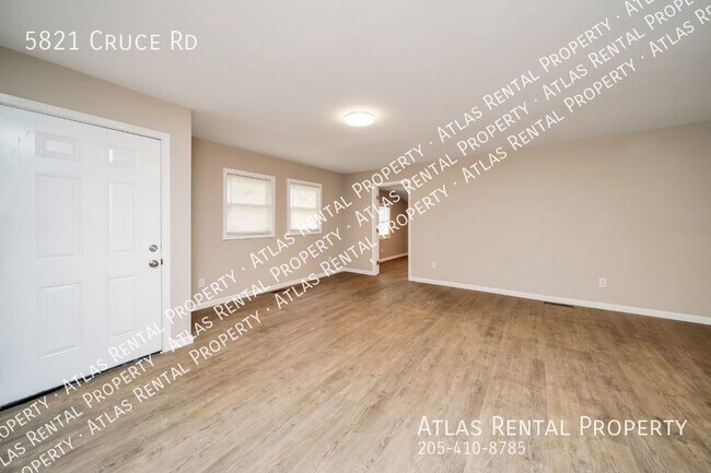 Building Photo - 5821 Cruce Rd
