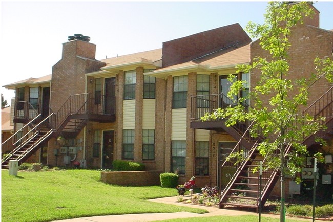 Building Photo - Fairfield Greens Townhomes & Apartments