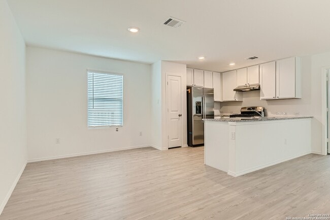 Building Photo - 7262 Plow Run