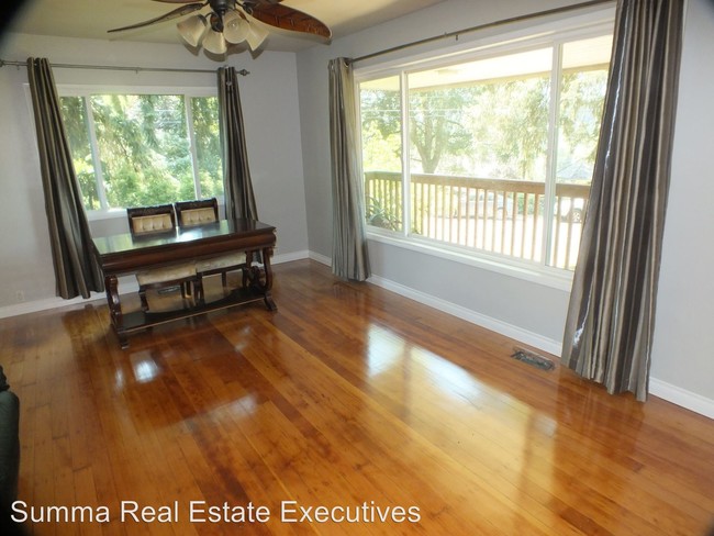 Foto del edificio - 2 br, 1.5 bath House - 13710 SE Maloy Ln