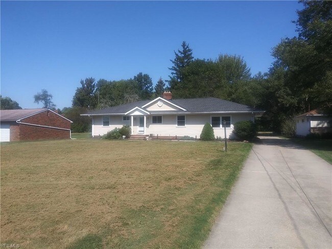Building Photo - 34675 Pettibone Rd