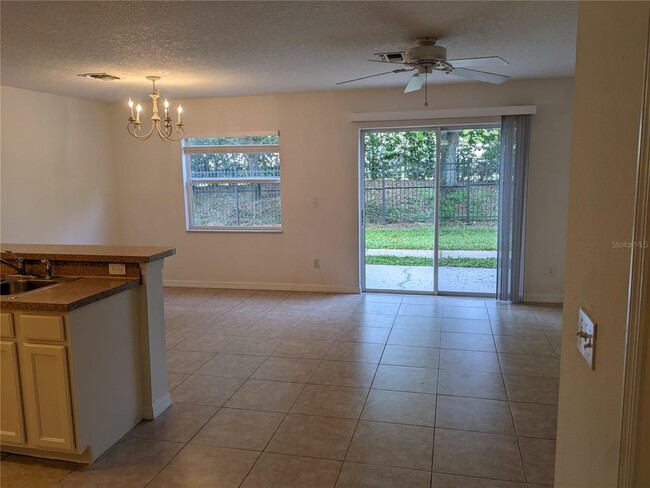 Foto del edificio - 12709 Lexington Summit St