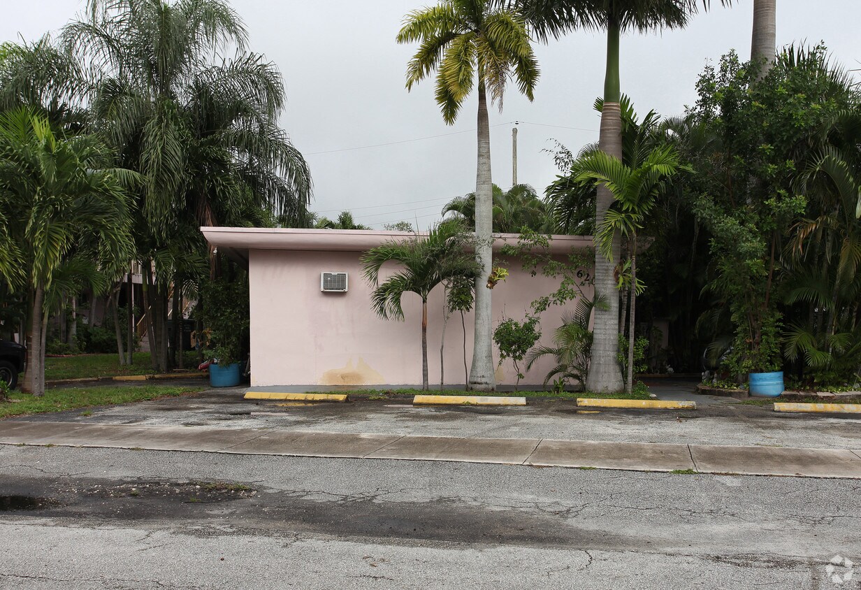 Foto del edificio - 6201-6209 Polk St