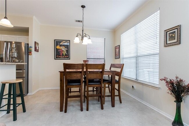 Building Photo - 6023 Stately Ct