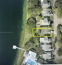 Building Photo - 14570 SW 145th Pl
