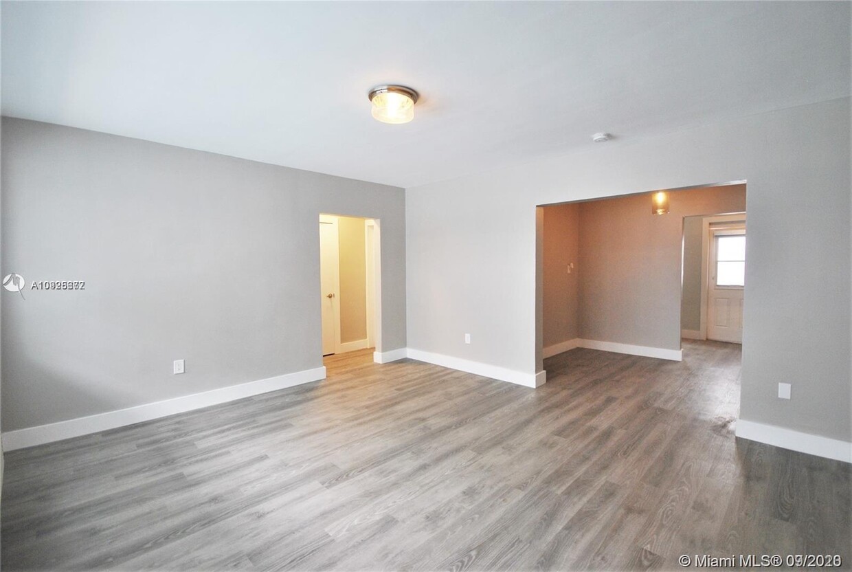 Primary Photo - 7609 Carlyle Ave