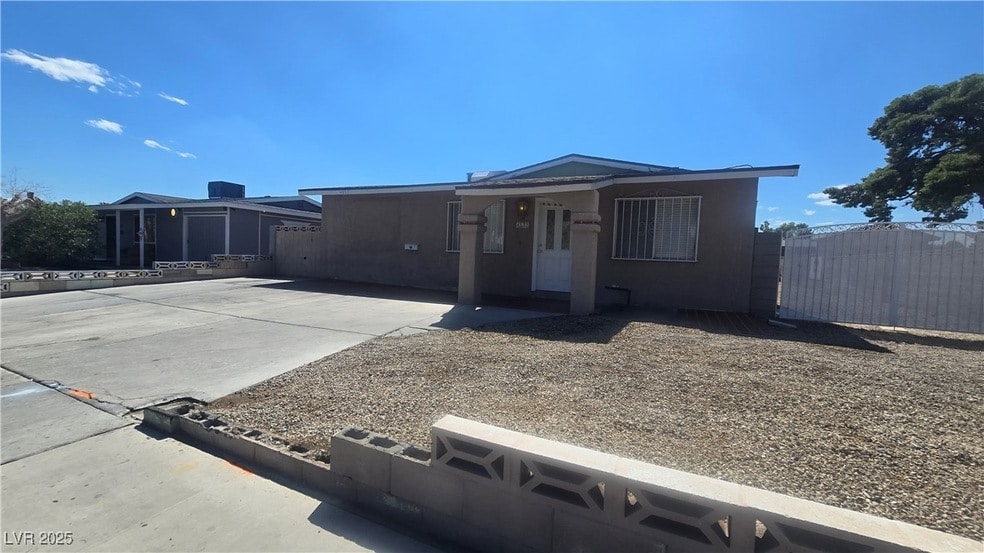 Primary Photo - 4533 W Desert Inn Rd