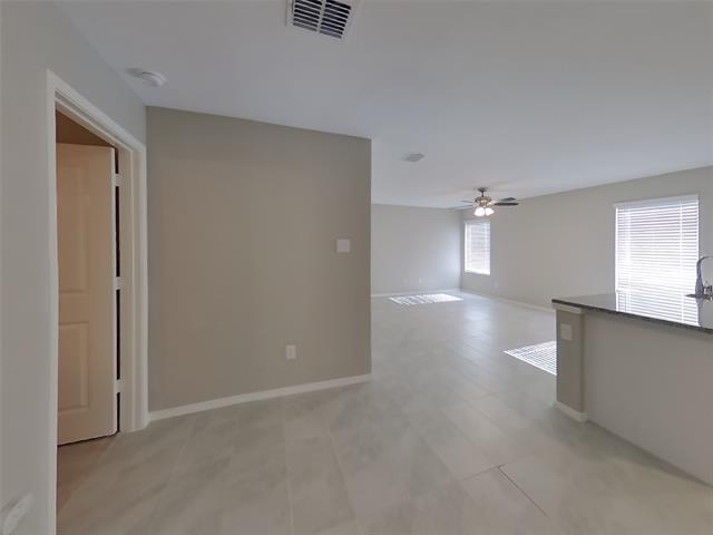 Foto del edificio - 1616 Clairborne Ct