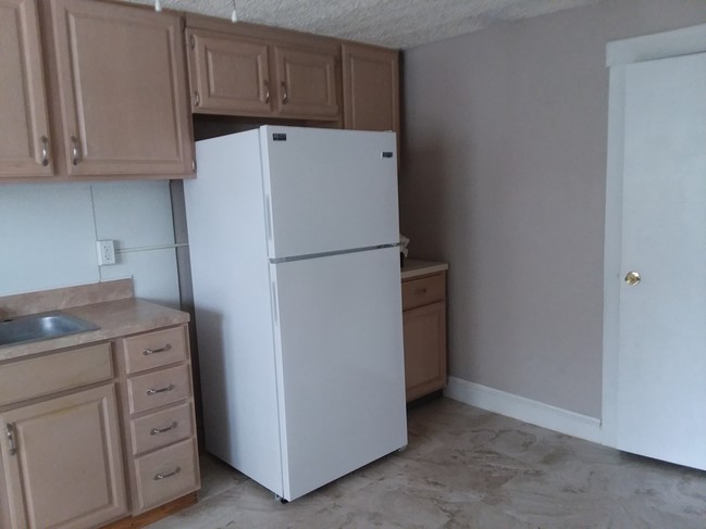 brand new refrig, pantry door - 2 Wise Rd