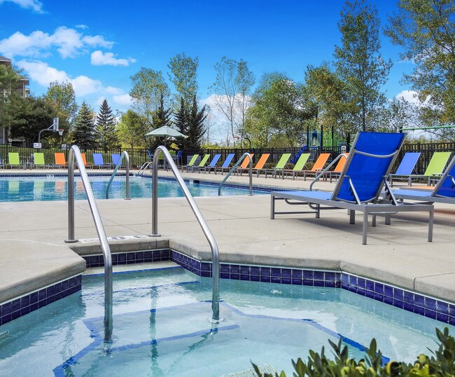 Saddle Brook Apartments Pewaukee, WI