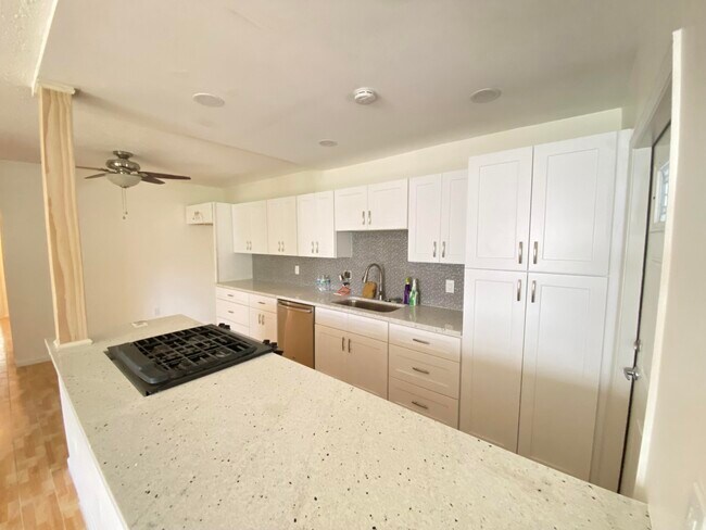 Foto del edificio - 250 SW 7th St