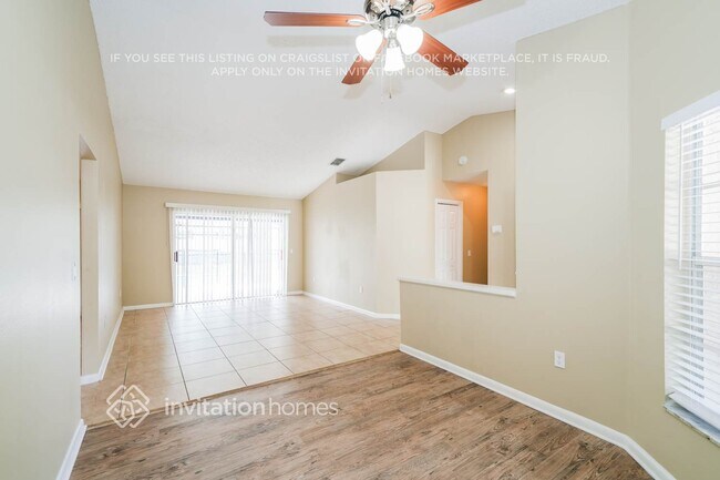Foto del edificio - 12305 Huckleberry Ct