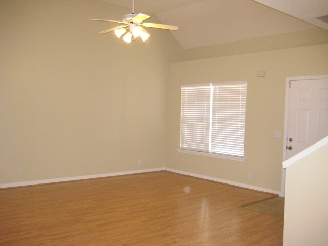 Building Photo - 3008 Ace Wintermeyer Drive