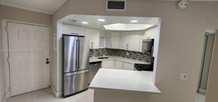 Building Photo - 8205 Lake Dr