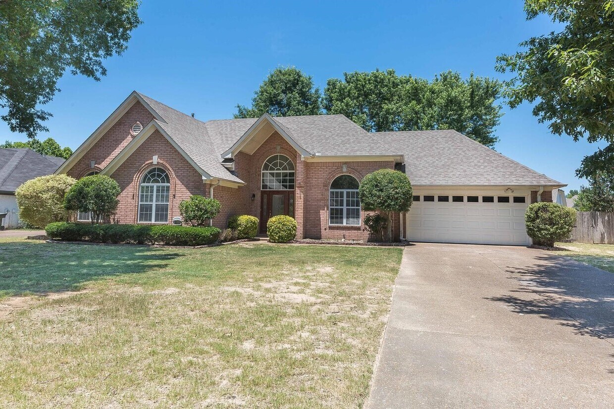 134 Cottonwood Dr, Collierville, TN 38017 House Rental in
