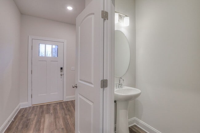 Photo - 1705 Tahoma Dr Townhome