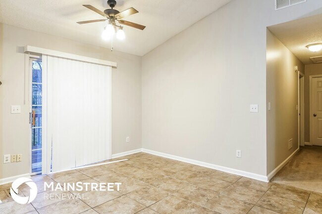 Foto del edificio - 234 Bainbridge Cir