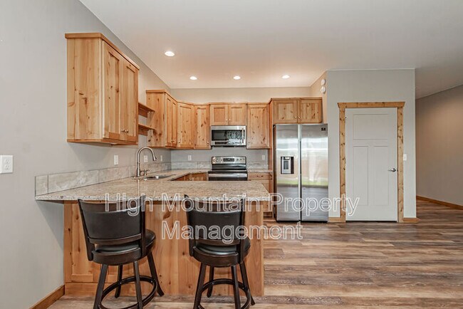 Building Photo - 1279 Gary Dr