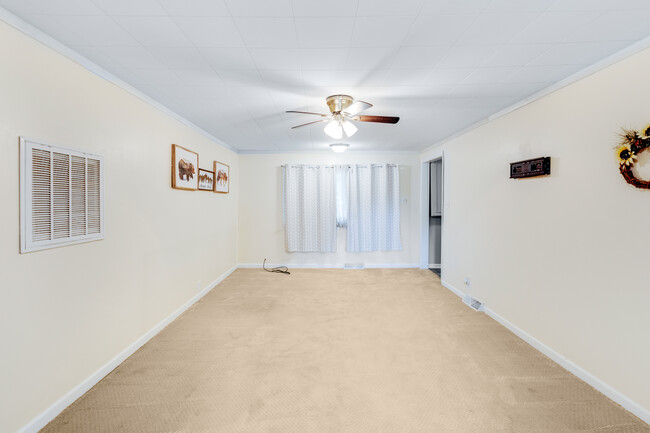 Building Photo - 654 Johnson Plank Rd NE