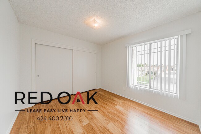 Foto del edificio - 15751 Ryon Ave