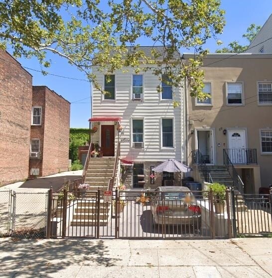 Primary Photo - 68 Jefferson Ave