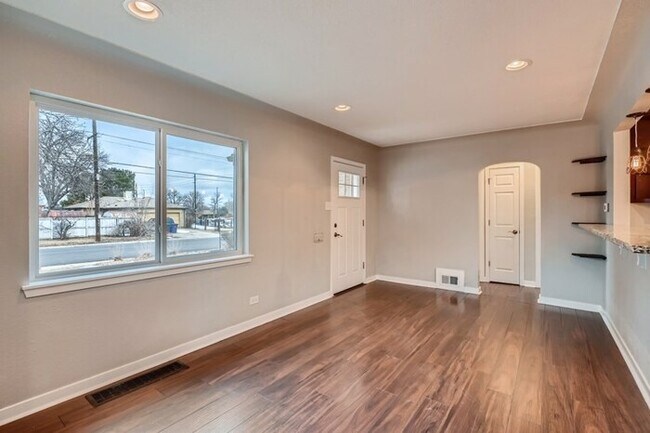 Foto del edificio - 3290 Magnolia Street, Denver, CO, 80207