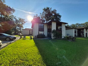 Building Photo - 463 Bentwood Ln