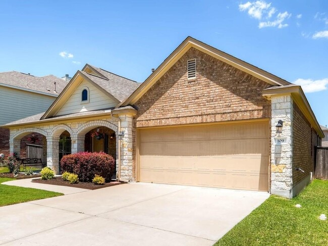 Building Photo - 109 Snowflake Dr