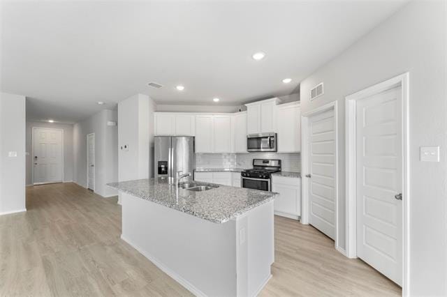 Building Photo - 3019 Aqueduct Ave