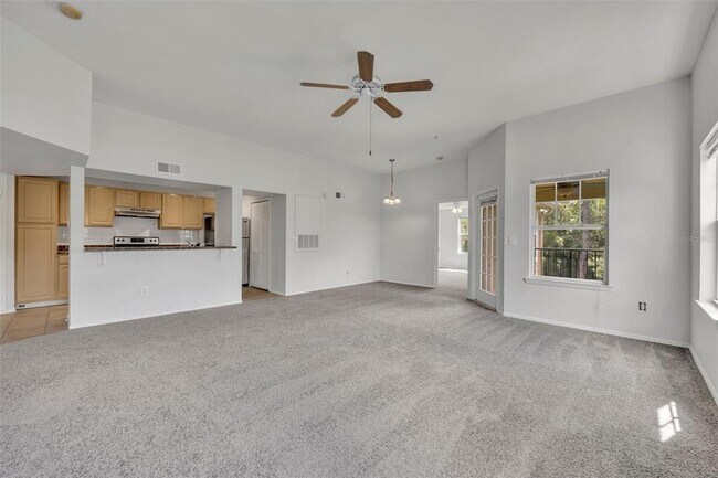 Foto del edificio - 413 Summit Ridge Pl