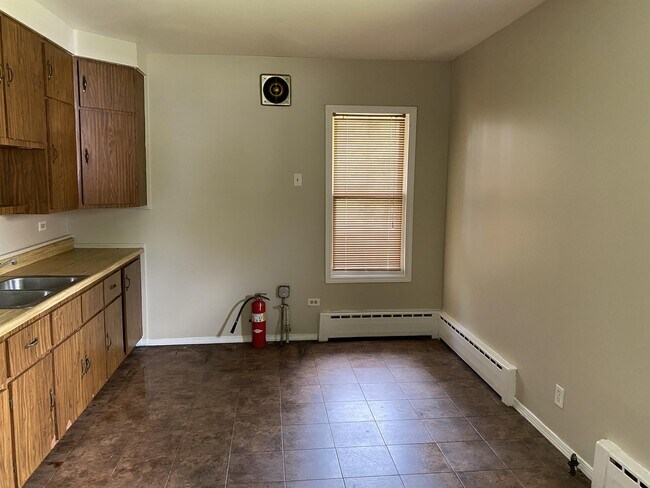 Foto del edificio - 306 River Oaks Dr