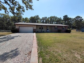 Building Photo - 171 Bosa Dr